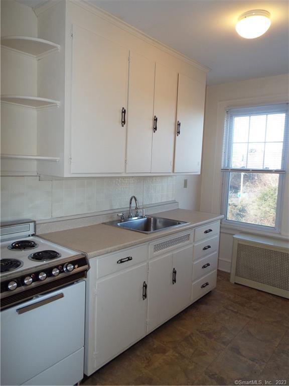 Building Photo - 405 Mohegan Ave Pkwy