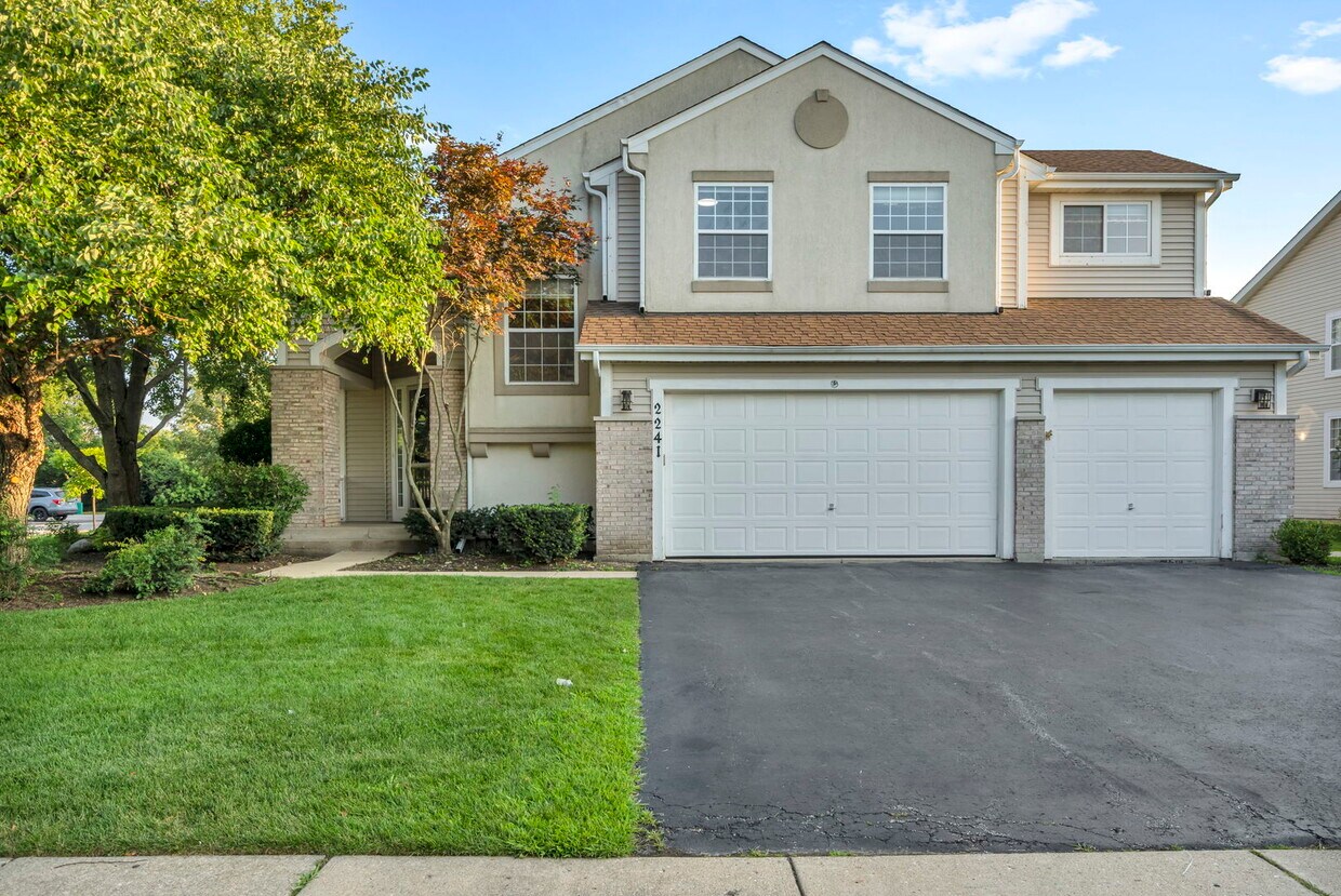 Primary Photo - 2241 Avalon Ct S