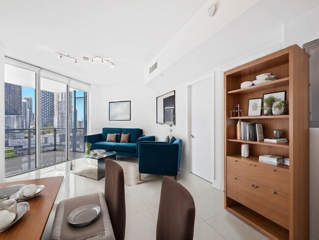 Foto del edificio - 350 S Miami Ave