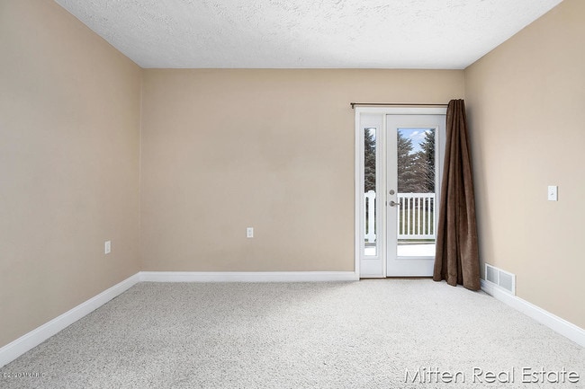 Building Photo - 6026 E Fieldstone Hills Dr