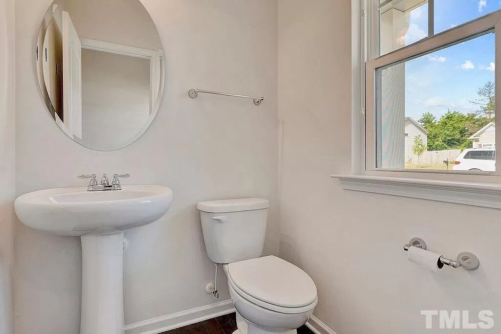 Foto principal - 908 Little John Ln