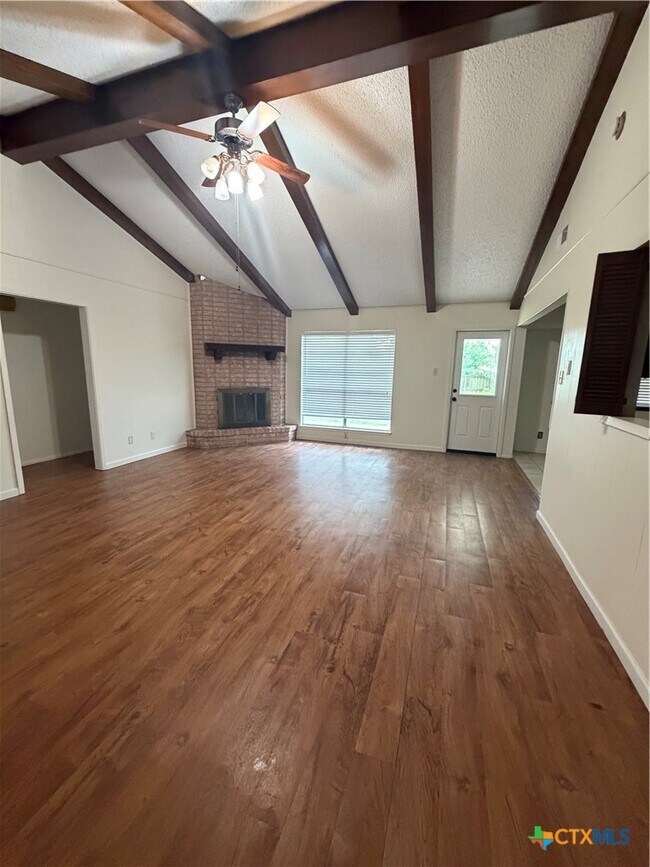 Foto del edificio - 1727 Redwood St