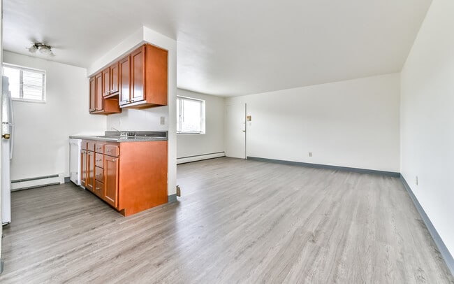 Building Photo - 11670 Frankstown Rd