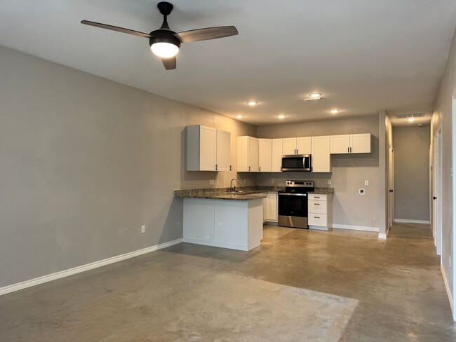 Foto del edificio - 13209 County Rd 499