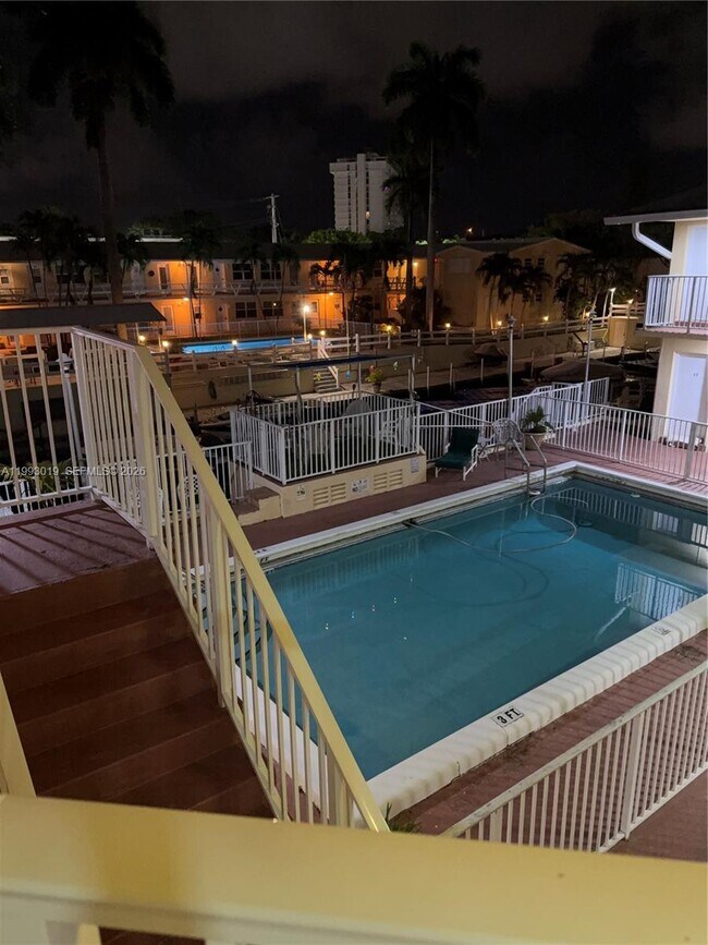 Foto del edificio - 1755 Venice Ln