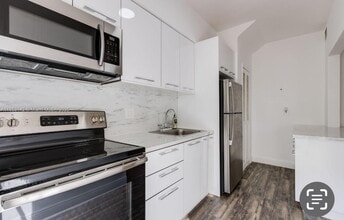 Building Photo - 723 NE 91st St