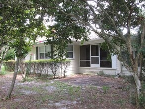 Building Photo - 5500 Lake Lizzie Dr