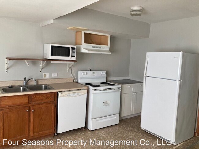 Building Photo - 3 br, 1 bath House - 9528 Nevada Ave