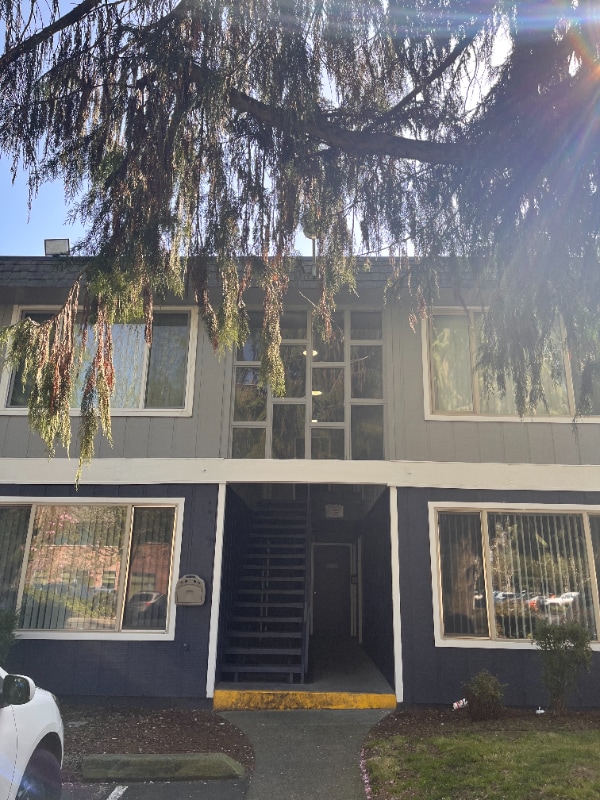 Primary Photo - 122 Lilly Rd NE