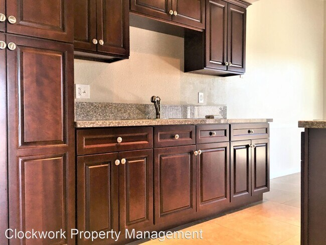 Building Photo - 2 br, 1 bath House - 1423 7th St