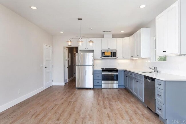 Building Photo - 3318 Fourth Ave