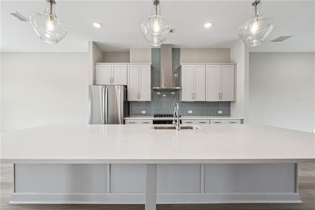 Building Photo - 597 Red Clay Farms