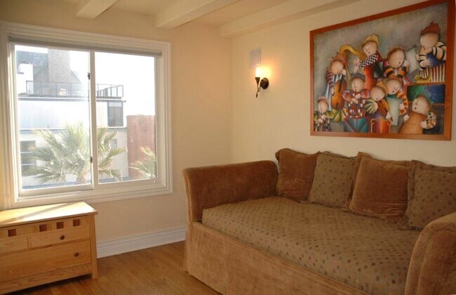 Sofá cama en el segundo dormitorio - 501 Beach Dr