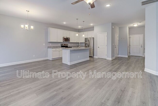 Building Photo - 1645 Bratton Court