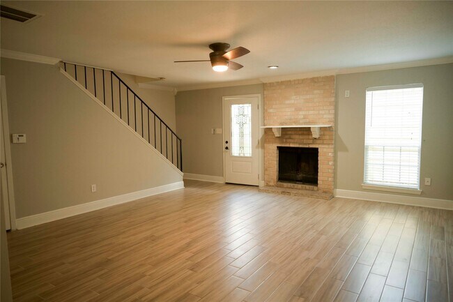 Building Photo - 14209 Briarsage Ct