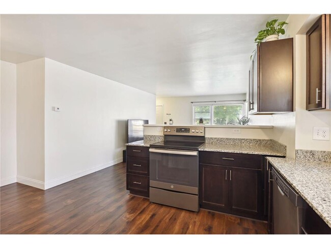 Foto del edificio - 6239 Xerxes Ave S