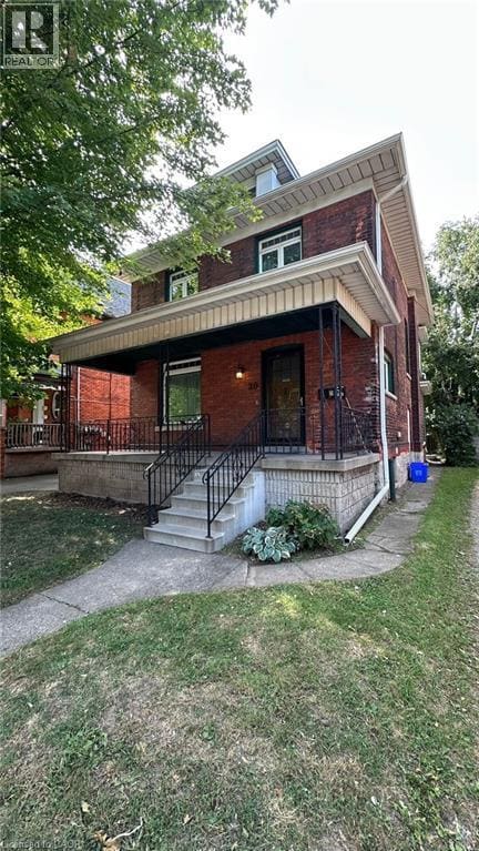 Building Photo - 20 Holton Ave S