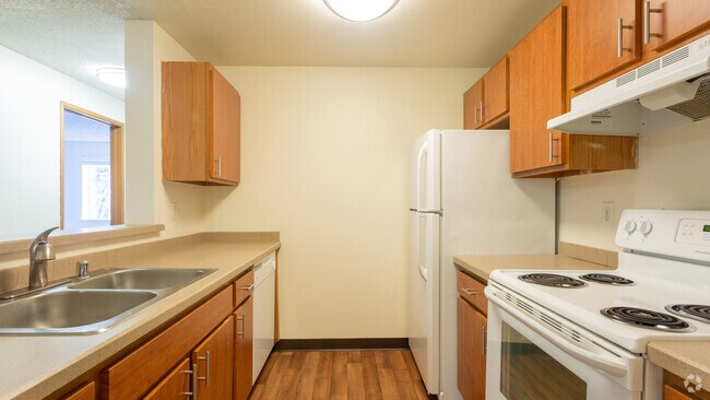 2BR,2BA-934SF - ReNew Forest Creek