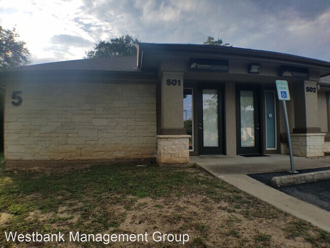 Building Photo - 4 br, 1 bath House - 8700 Manchaca Rd #501