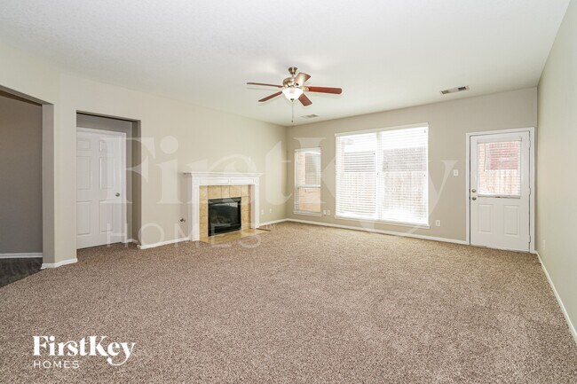 Foto del edificio - 4162 Wells Mark Dr