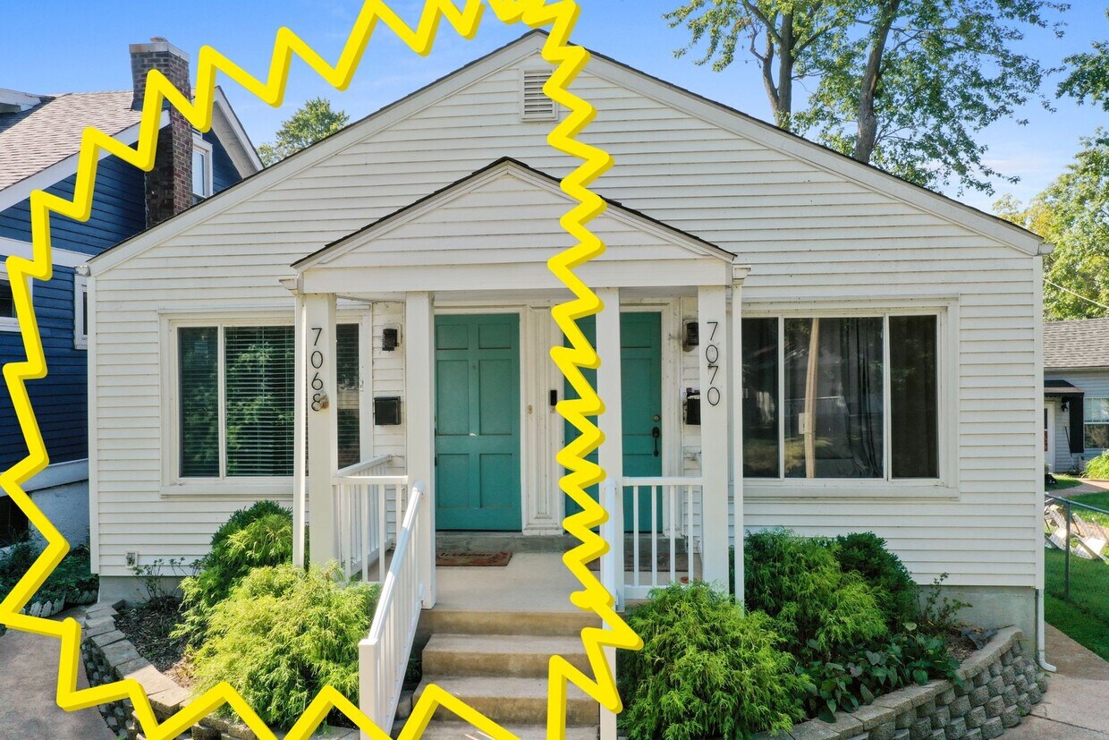 Primary Photo - Chic French-ish Town-Cottage