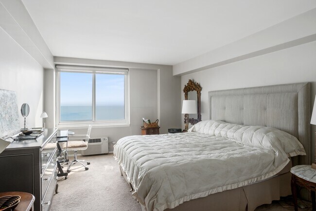 Foto del edificio - 1440 N Lake Shore Dr