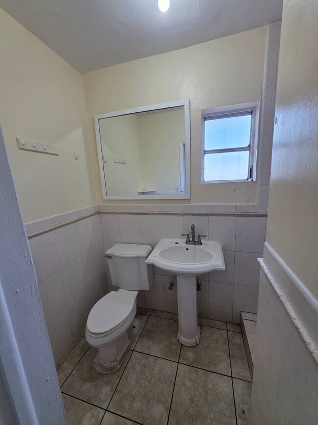 Foto del edificio - 655 SW 19th Rd