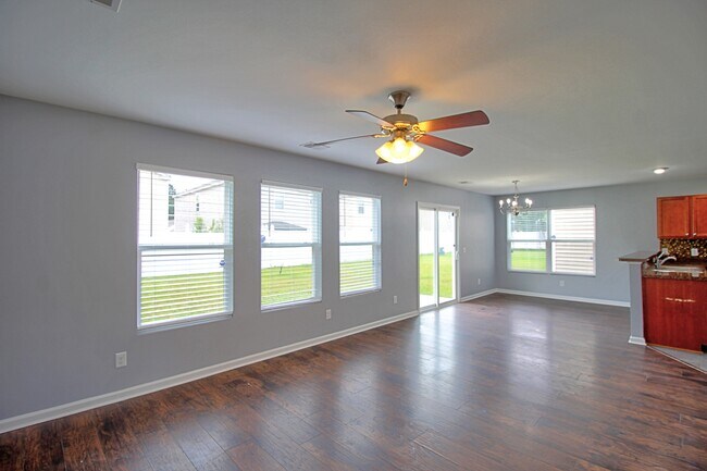 Foto del edificio - 207 Bender St