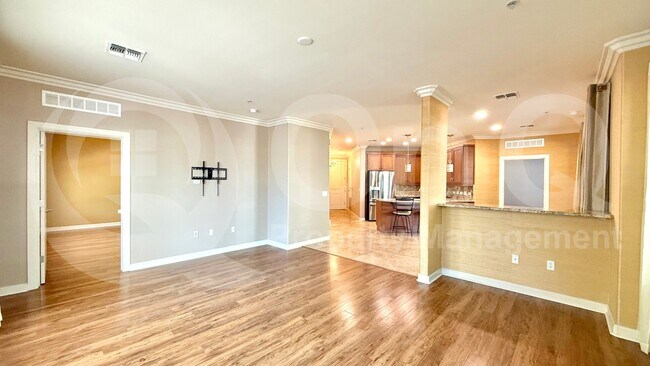 Building Photo - 7291 N Scottsdale Rd