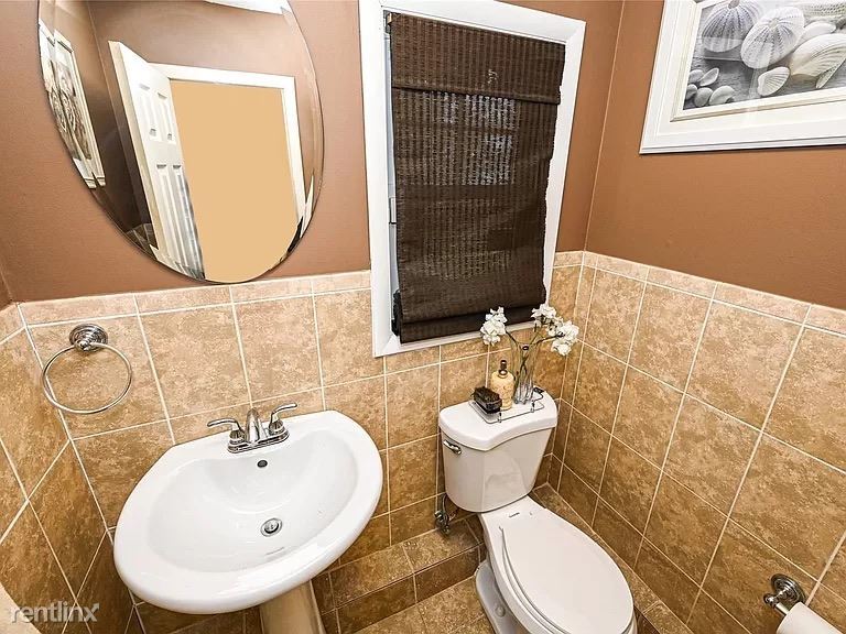 Foto principal - 3 br, 2 bath House - 538 Bedford Ave