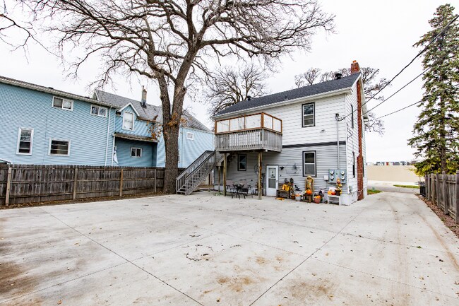 Foto del edificio - 344 6th Ave S