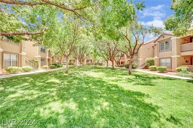 Foto del edificio - 2300 E Silverado Ranch Blvd