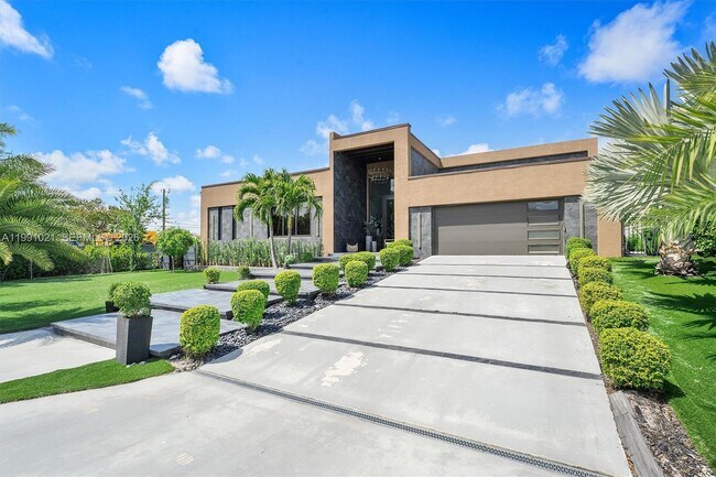 Foto del edificio - 2215 NE 19th St