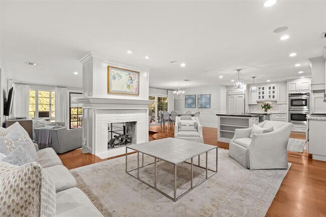 Foto del edificio - 2220 Vía Tuscany