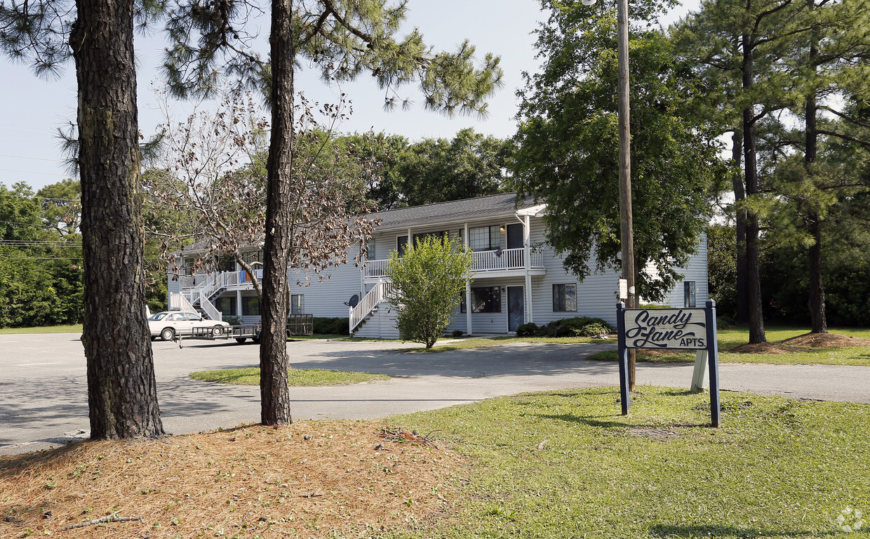 Building Photo - Sandy Lane Apartments