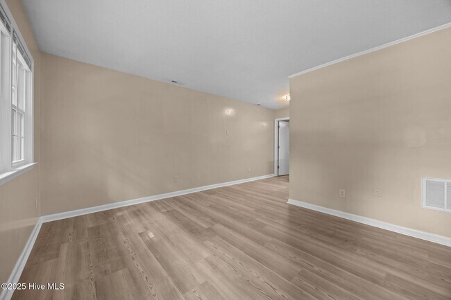 Foto del edificio - 1190 Gould Rd