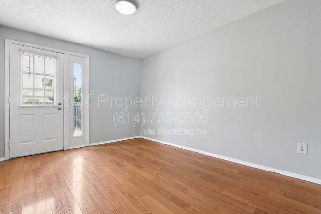 Building Photo - 3850 Julia Ct