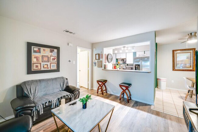 Foto del edificio - 6900 Skillman St