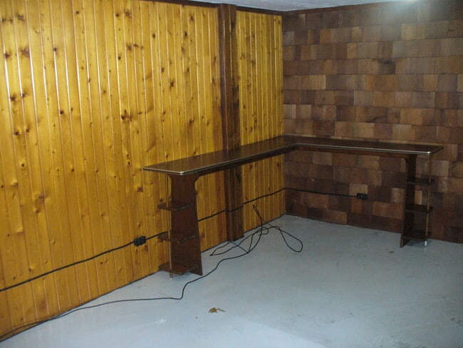 Building Photo - 11293 Edgemere Ter