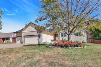 Building Photo - 1230 S Ridgehurst Cir