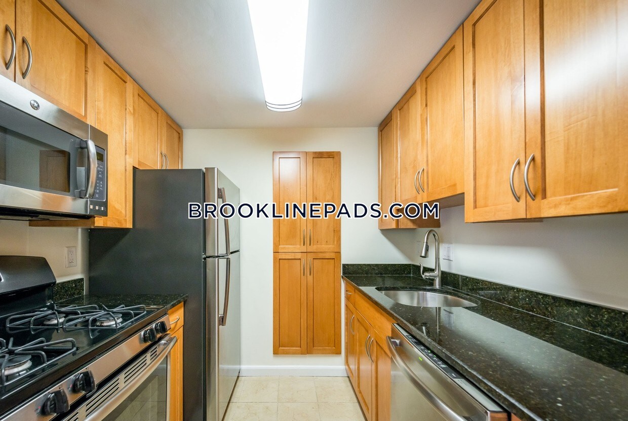 Foto principal - 168 Thornton Rd