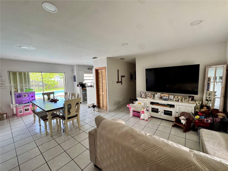 Photo - 9955 SW 214th St (Cutler Bay, FL)