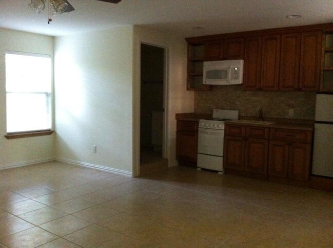 Foto del edificio - 28507 Champion Oaks Dr