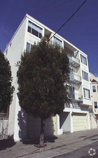 Building Photo - 2740 Greenwich St