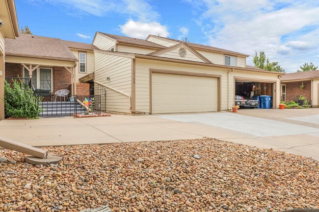 $2,695 - 5 Bed, 4 Bath Townhome in Aurora ... - $2,695 - 5 Bed, 4 Bath Townhome in Aurora ...