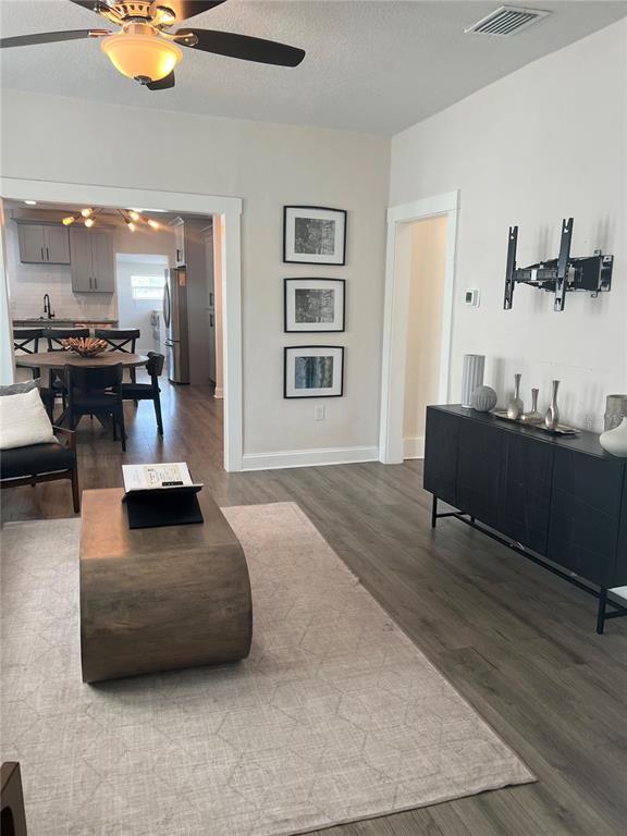 Foto del edificio - 516 N Bradford Ave