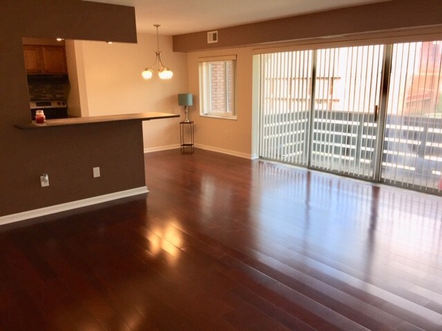 Livingroom - 8179 Ohio River Blvd