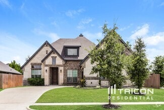 Building Photo - 330 Abbott Ln