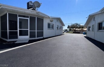 Building Photo - 1107 SE 46th Ln