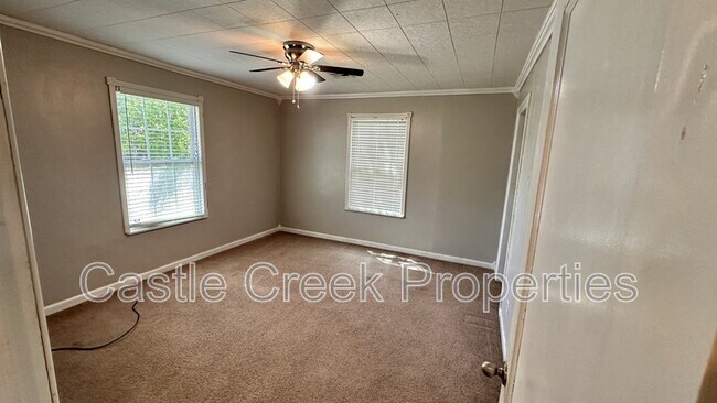 Foto del edificio - 714 W Hurd St